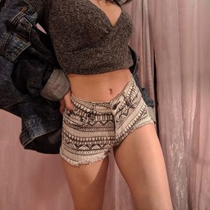 Bullhead tribal Jean high-rise shorts (size: 0)